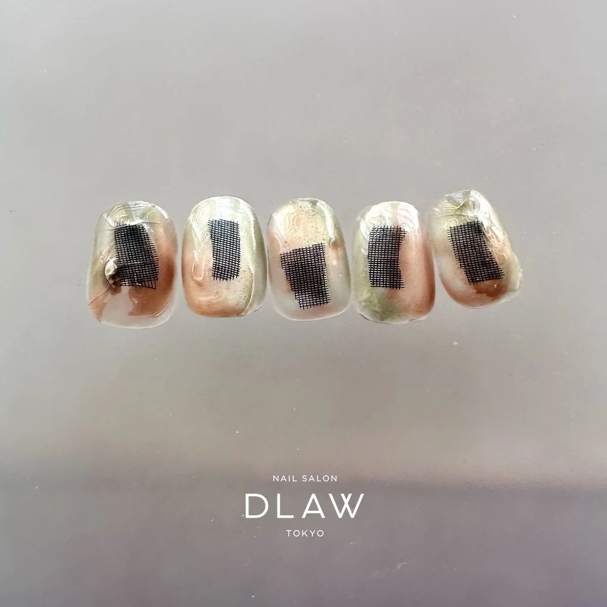 DLAW nail【ドロウ ネイル】原宿・表参道にある、有名タレント・モデル